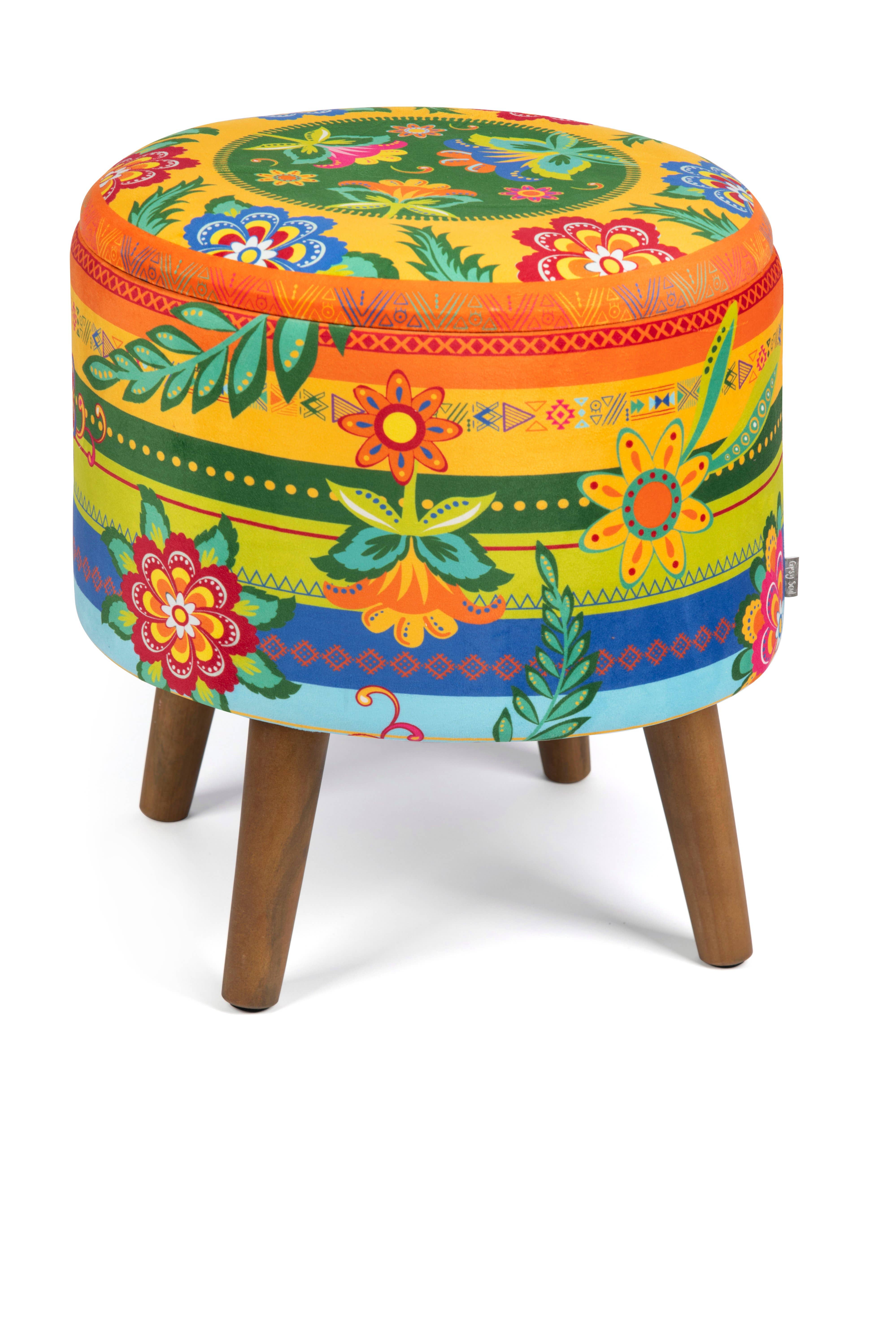 Bergamaschi & Vimercati S.p.a. – Pufe por atacado – Puffe com arrumação Gipsy Soul Excelsa em veludo e madeira 38x38x45 cm – Estampa floral boho multicolorida0