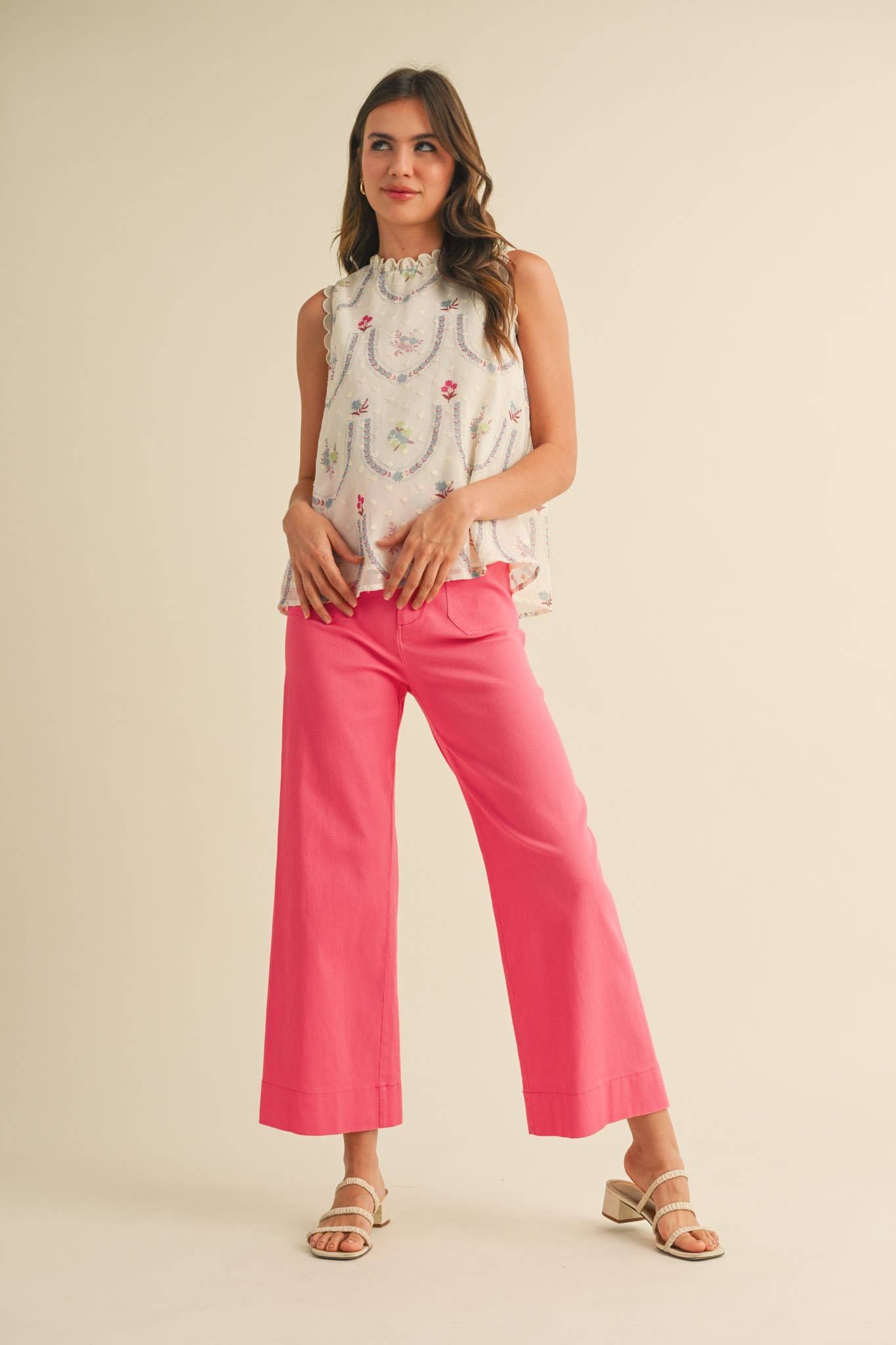 &MERCI - Vendita all'ingrosso Camicetta - Donna - TOP BABYDOLL CON RICAMO FLOREALE MTP400622