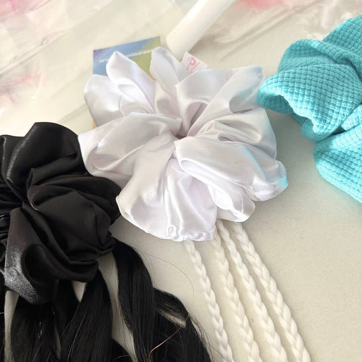 Poppet Locks - Wholesale Scrunchie - Women’s - White XL Satin Scrunchie1