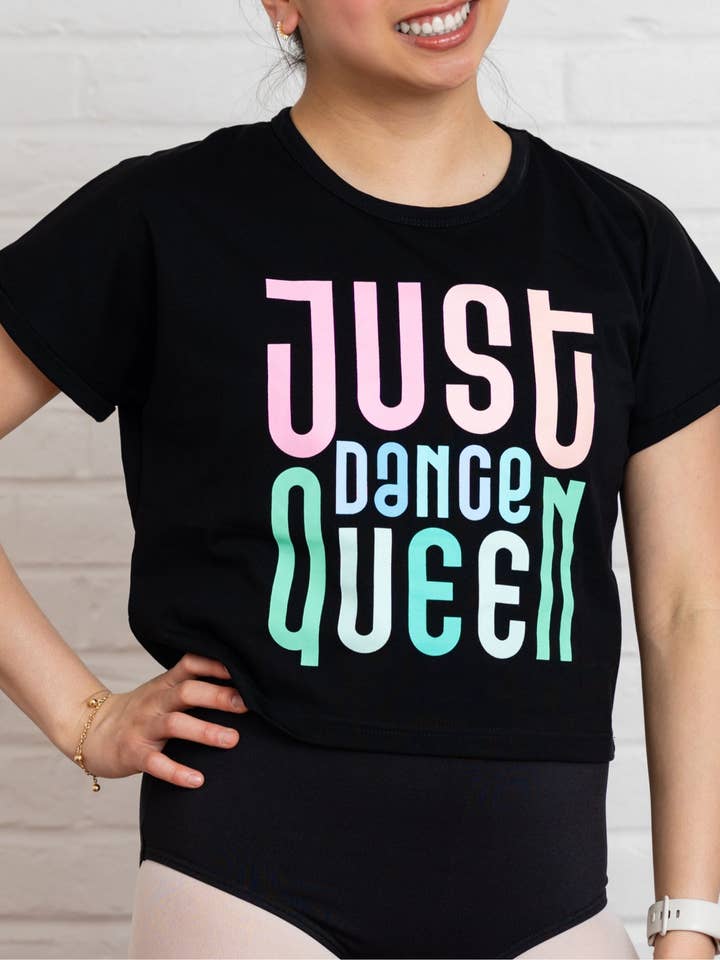 Haut court JUST DANCE QUEEN pour la vente par Fudge Apparel