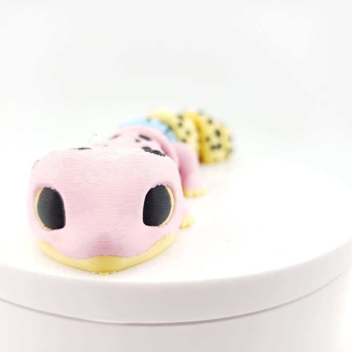 The Geek Galleria - Vendita all'ingrosso Statuette decorative - 1 Geco Leopardo Articolato Pastello - Decorazione Regalo - Creatura Fantasy Stampata in 3D - Venditore Autorizzato1