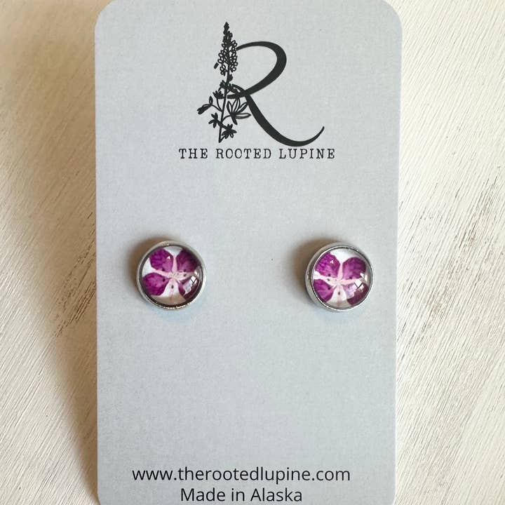 The Rooted Lupine – Großhandel Ohrstecker – Ohrstecker mit Fireweed-Motiv3