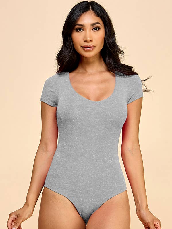 JT52484 - BODY DE MANGA CORTA CON ESCOTE EN V Y DOBLE CAPA para venta al por mayor de Heart & Hips