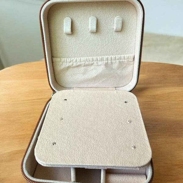 Andrea Bijoux - Wholesale Jewelry Box/Organizer - WESTERN PATTERN METAL PLATE JEWELRY BOX5