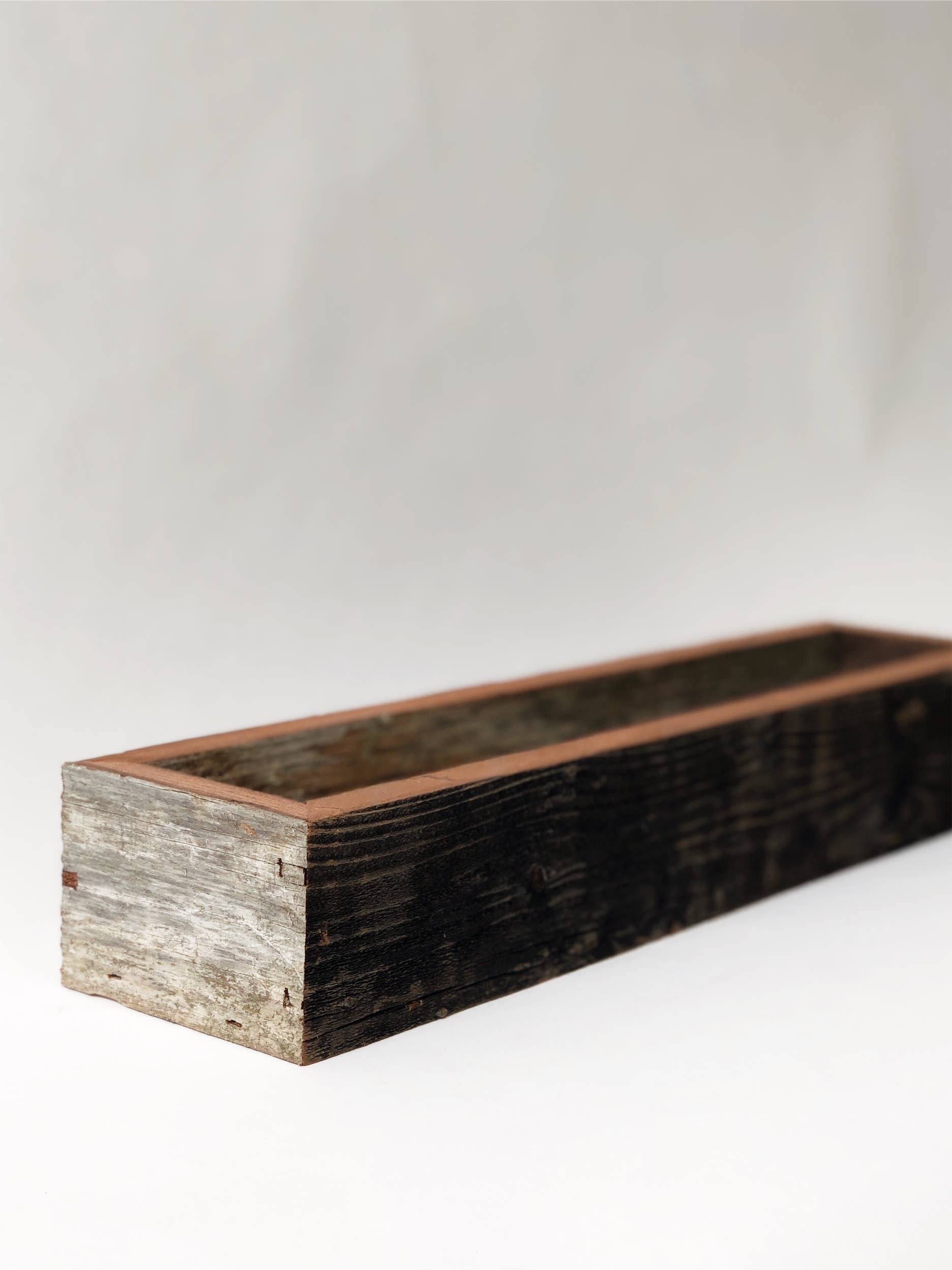 Alibi Interiors - Vendita all'ingrosso Fioriere - Fioriera in legno recuperato 2x14 Sevensie1