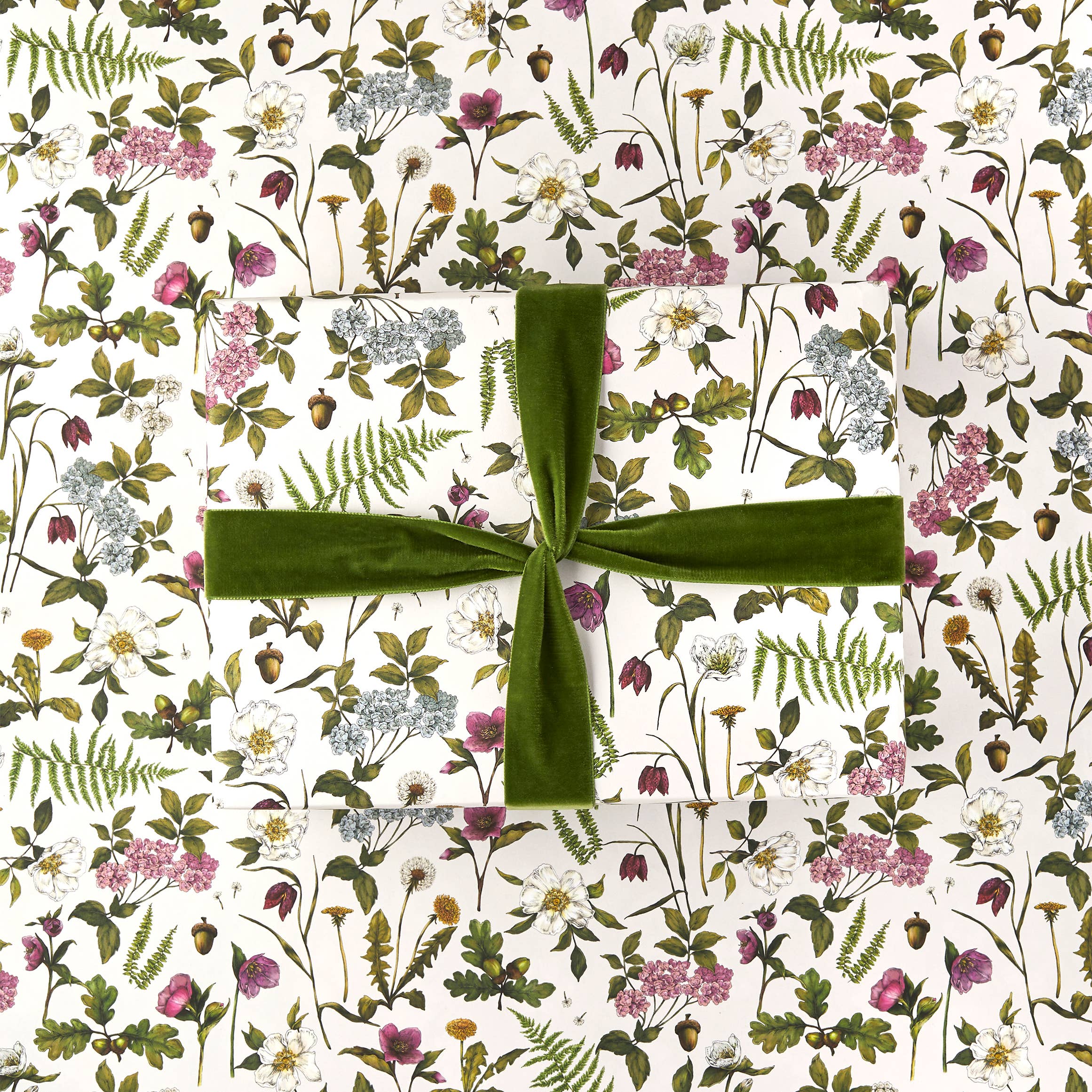 Catherine Lewis Design – wholesale Flat wrap – Cottage Garden - Ivory - Gift Wrap1