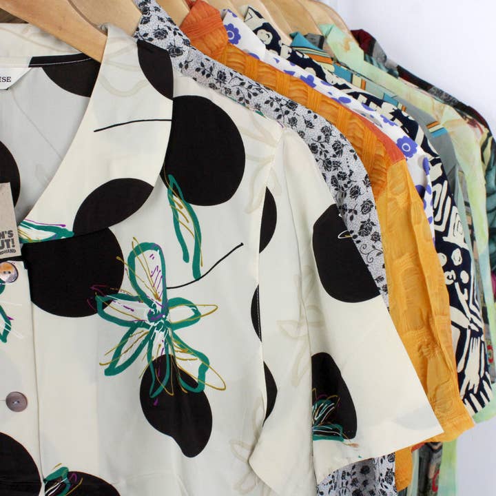 Sun's Out! - Wholesale Button Down Shirt - Women's - Vintage Short-Sleeve Button Up Blouse - Original Length7