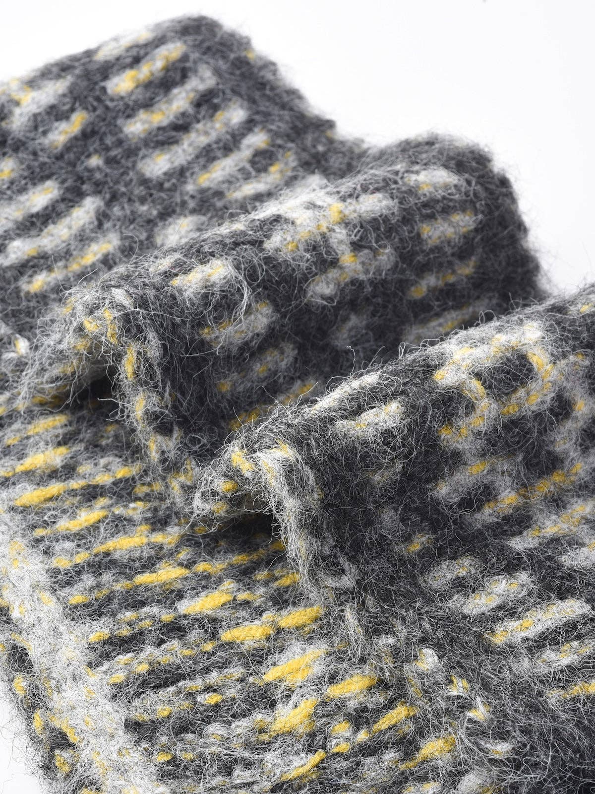 Funkyrel® Atzbranding Limited - Wholesale Scarf - Women's - Scarvii - Two-Tone Knitted Scarf with Slip-Through Design6