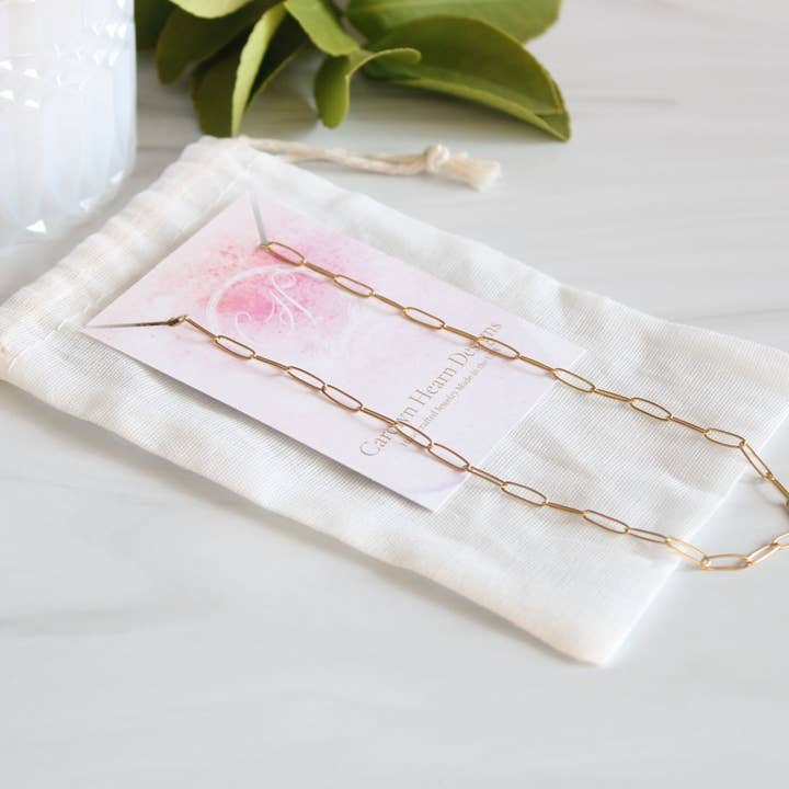 Collier Unity - Fabriqué aux États-Unis pour la vente par Carolyn Hearn Designs