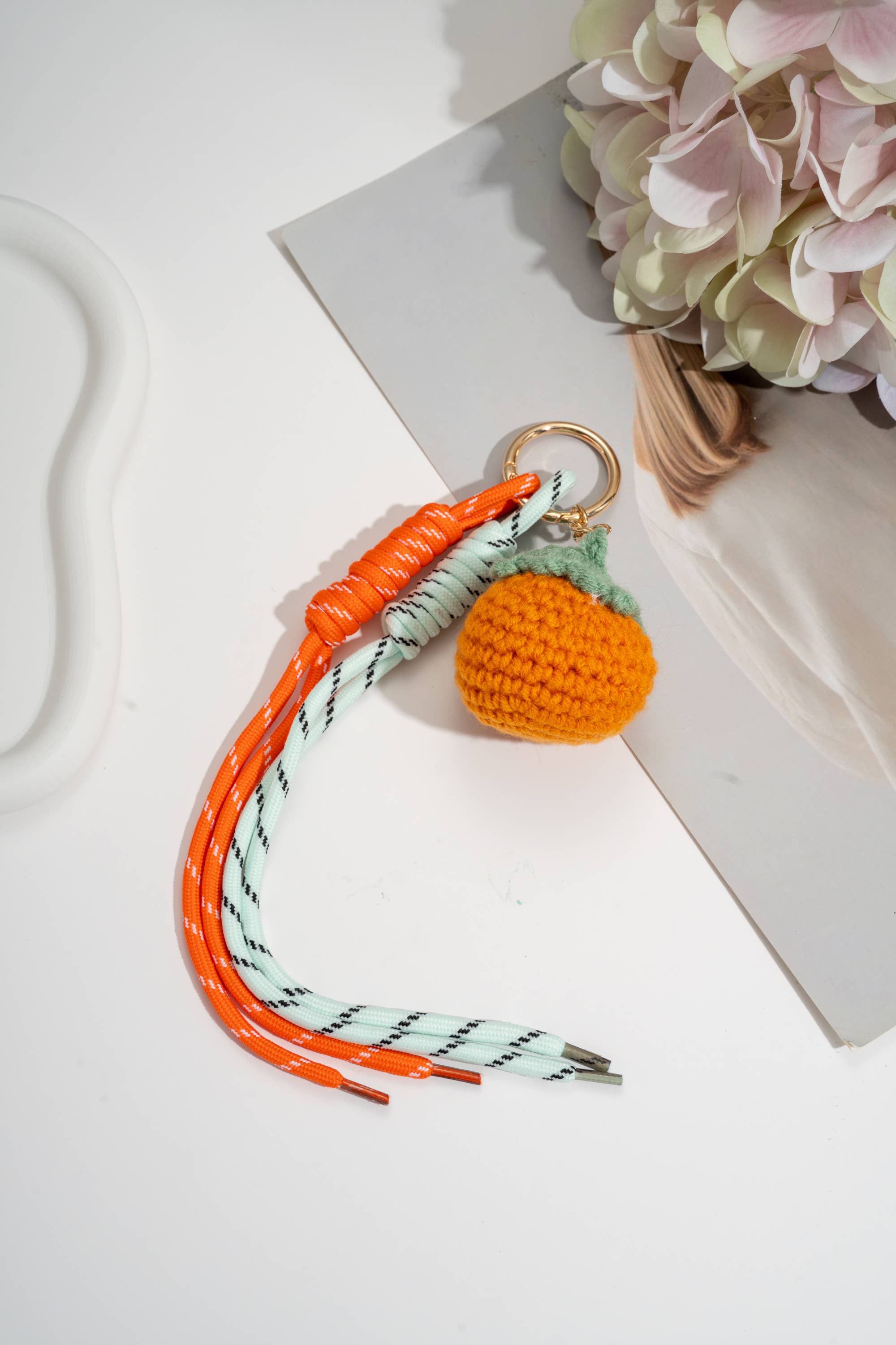 COSMOS – wholesale Nyckelringar - Dam – Set med 6 fruktiga berlocker – nyckelringar och väsksmycken6