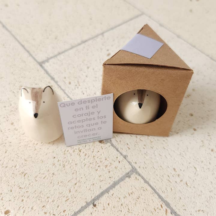 Picuru ceramicas - Wholesale Keepsake Coin/Token - Amulet Little Wolf of Courage (5 languages)1