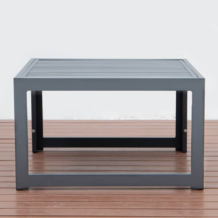 LeisureMod - Wholesale Patio Table - Chelsea Aluminum Patio Coffee Table20