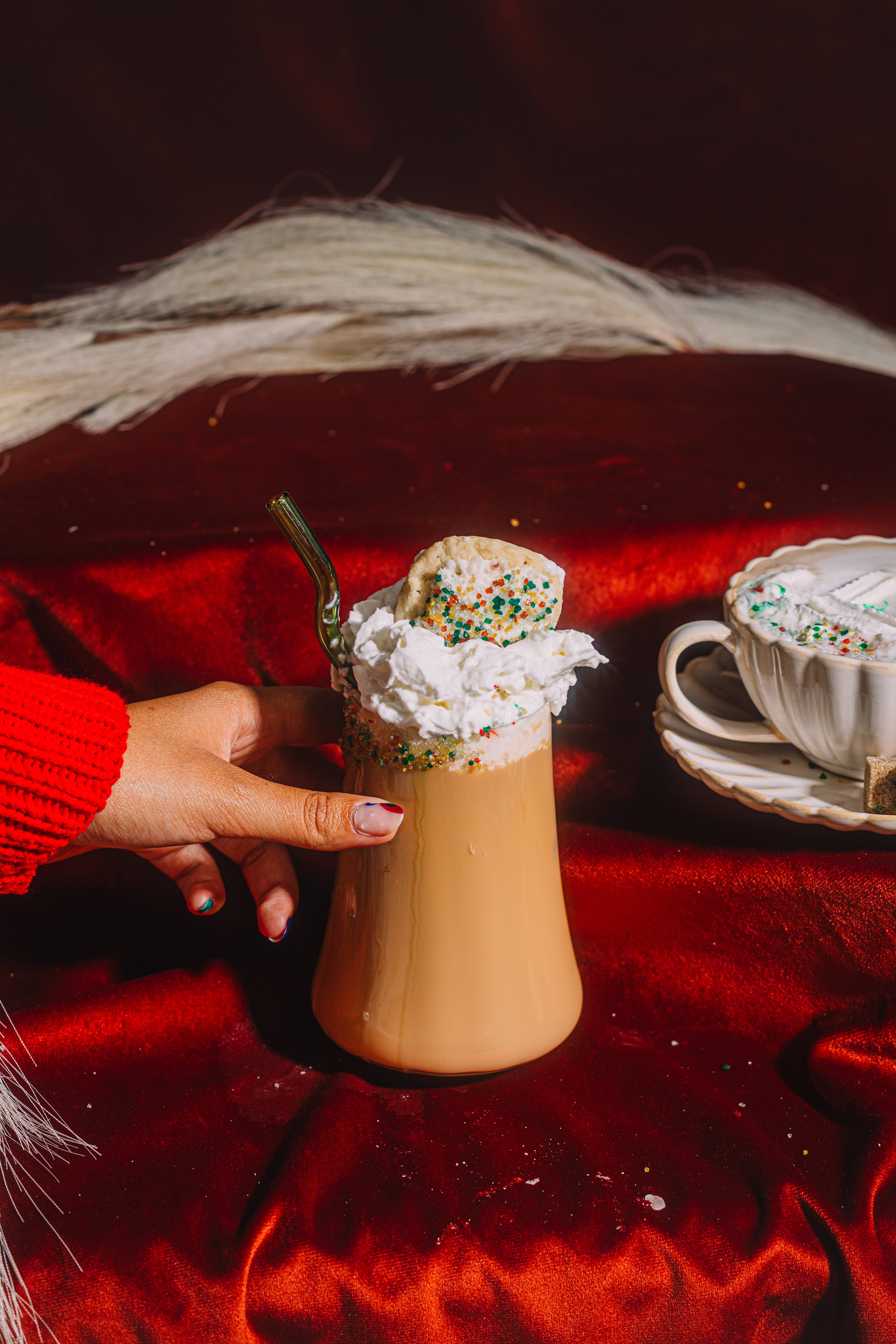 TEASPRESSA | LUXE Mixer Cube - Vendita all'ingrosso Servizi da tè - Set da caffè in ceramica con bordo smerlato, crema (230 ml)3