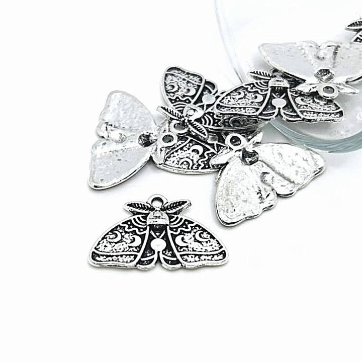 Guerrilla Charm - Wholesale Individual Charm/Pendant - Silver Lunar Moth Charms, 25x17mm