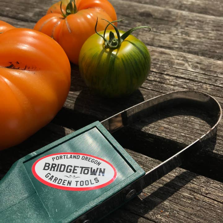 Bridgetown Garden Tools® - Wholesale Garden Tool - Garden Ninja® Loop Weeder3