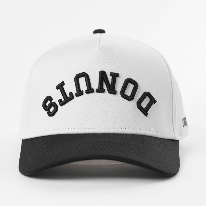 Donuts Upp och Ner Broderad A-Frame Snapback Keps för wholesale av The Hungry Sloth