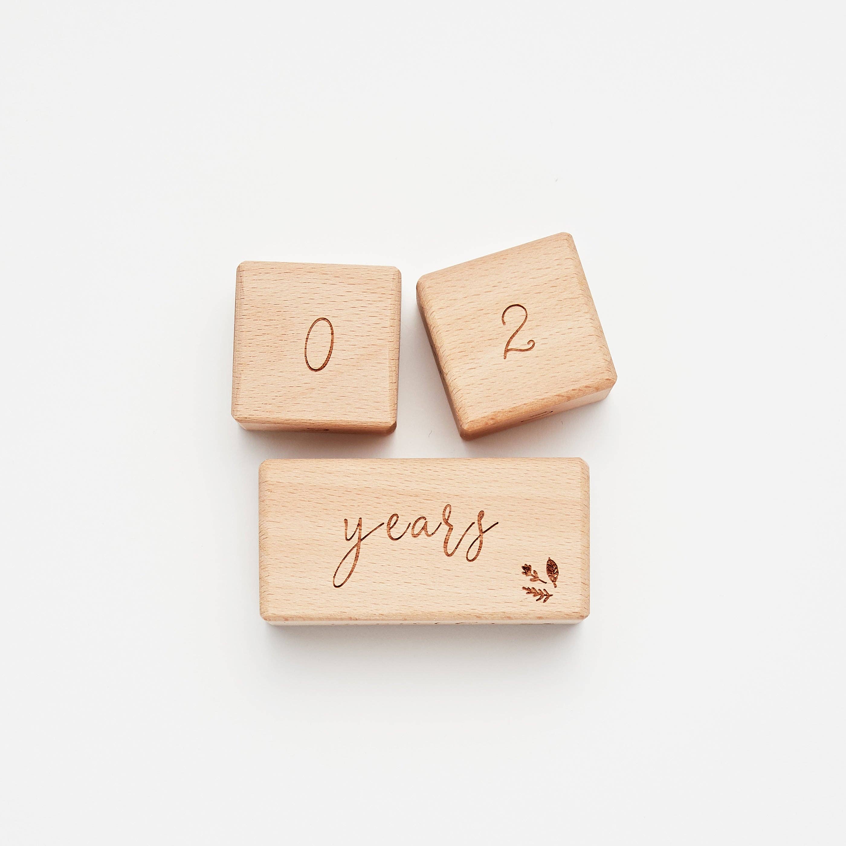 Over the Dandelions - Vente Illustration événement/souvenir - Enfant et bébé - Ensemble de Blocs en Bois Milestone6