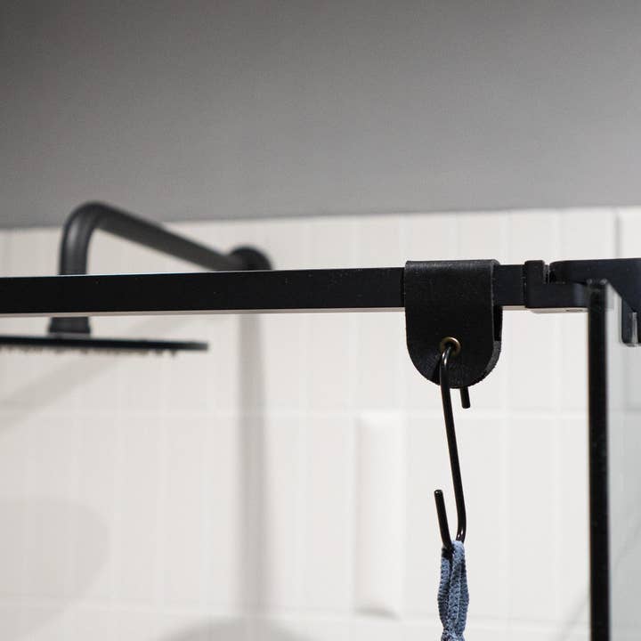 Geometric Goods - Vente Crochets muraux - Crochets de douche pour serviettes, peignoirs, fabriqués en cuir italien.