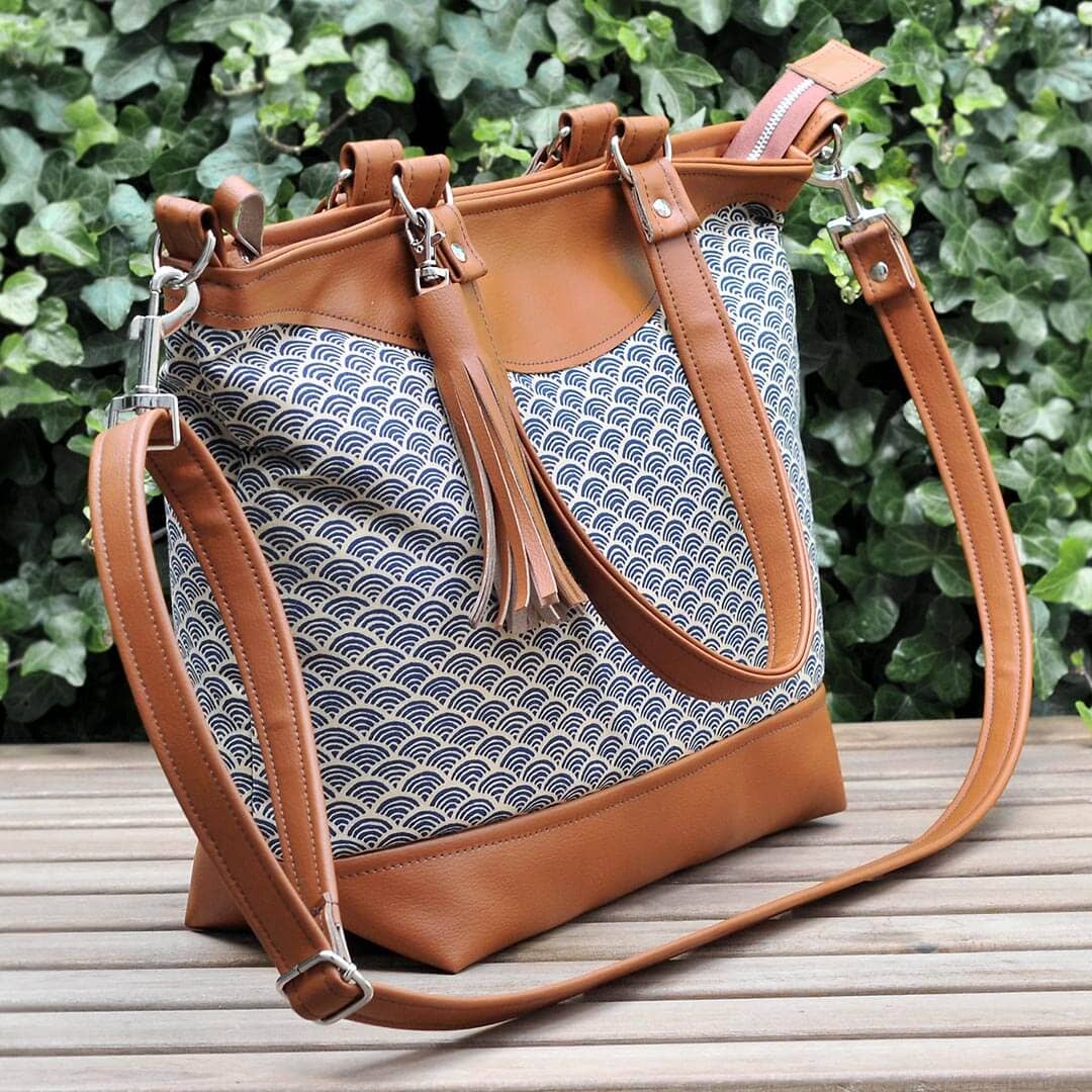 Lauren Holloway - Wholesale Shoulder Bag - Women's - Georgina Shoulder Bag - Blue Japanese Wave6