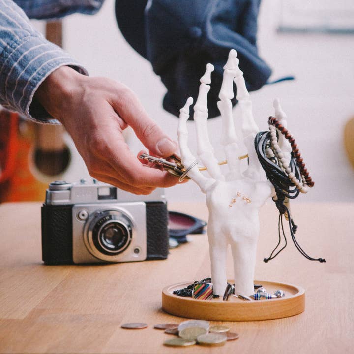 SUCK UK Ltd - USA - Wholesale Jewelry Stand & Display - Skeleton Hand Jewelry Tidy