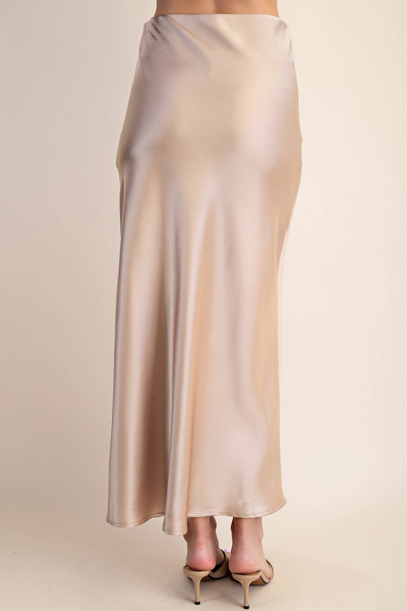 Glam - Wholesale Skirt - Women's - Waist Elastic Band Midi Satin Skirt10