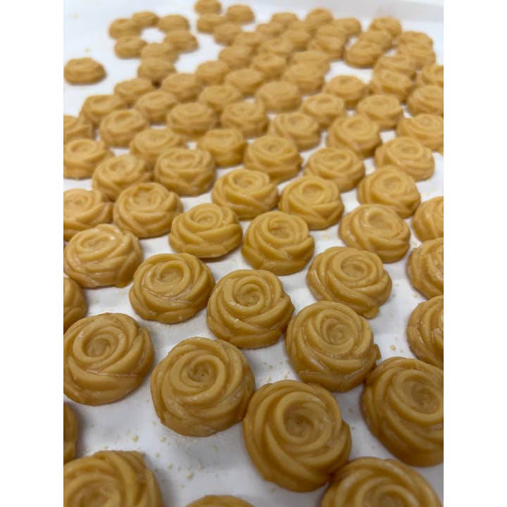 Maple City Candy - Wholesale Hard Candy - Pure Vermont Maple Candy- 2 Pieces Roses2