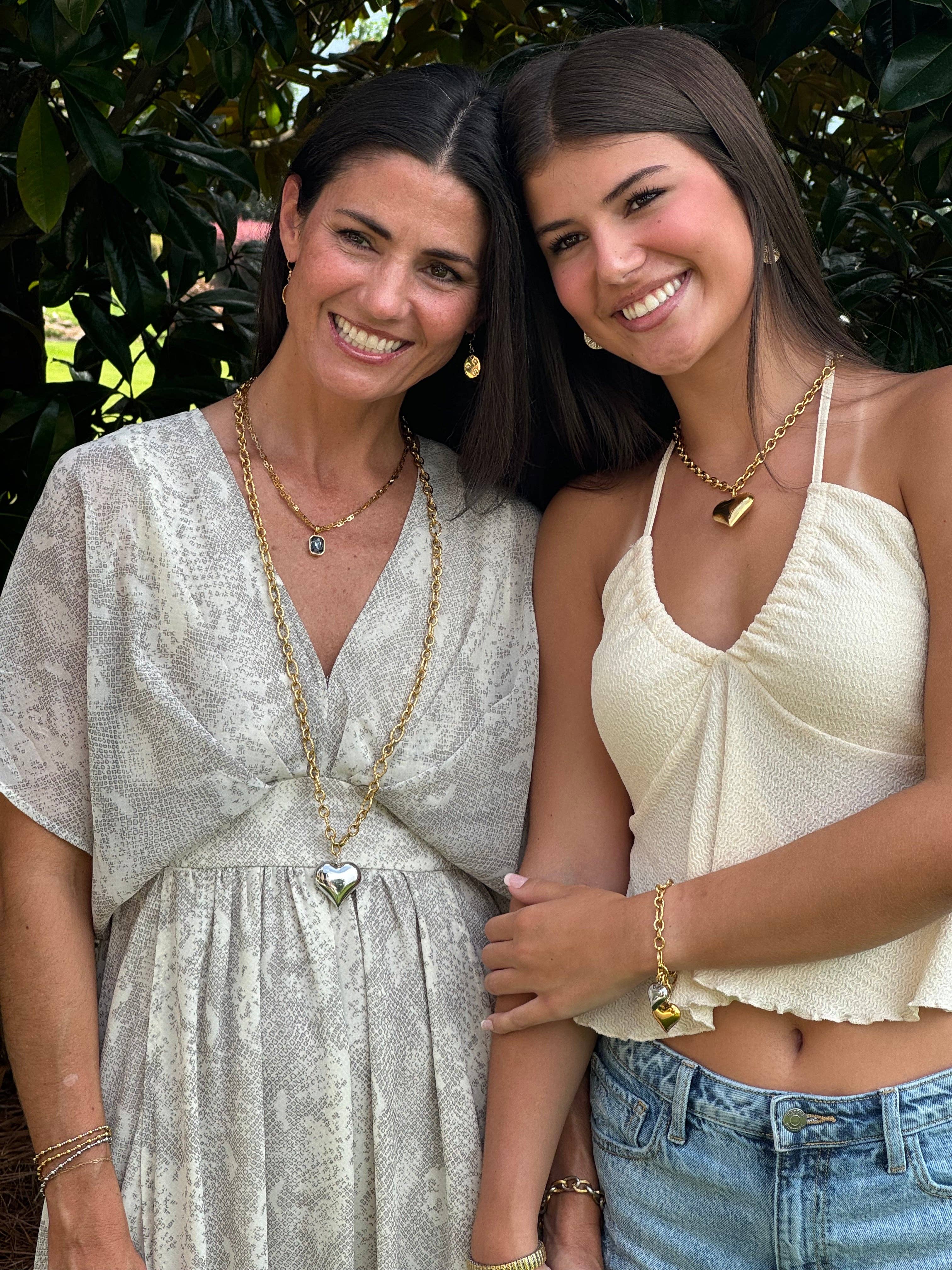 Idlewild Everyday - Wholesale Pendant/Charm Necklace - Full Heart Necklaces1