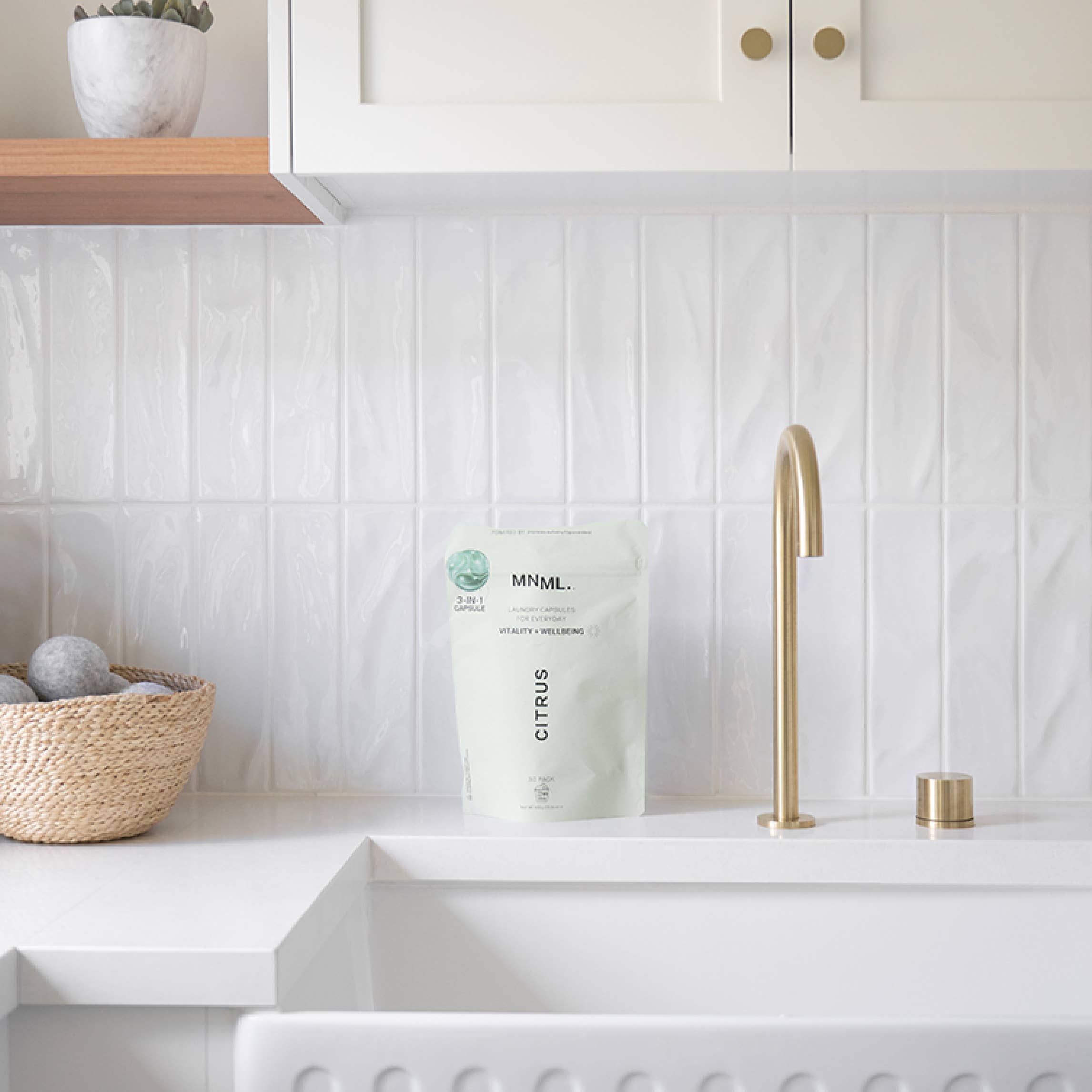 MNML (USA) - Fresh Laundry - Vente Lessives en poudre/dosettes - MNML CITRUS Vitalité+Bien-être Capsules de Lessive Recharge 30 unités1