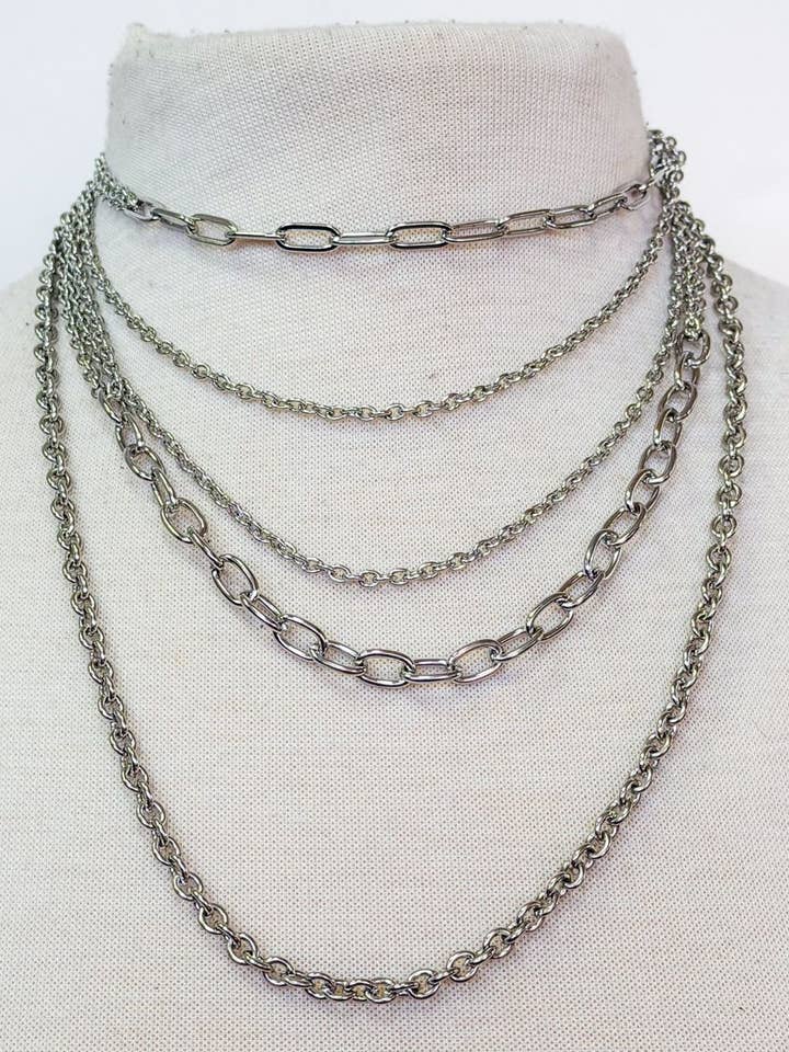 Collier Syrah Argent pour la vente par Dylan Designs