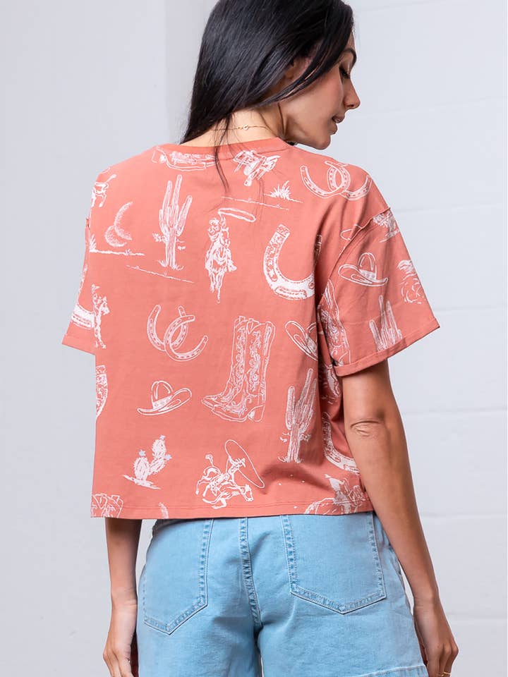 Taelynn - Vendita all'ingrosso Maglietta - Donna - HT28781T-MAGLIETTA A MANICHE CORTE CON STAMPA WESTERN E SCOLLO ROTONDO15