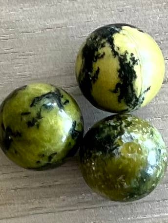 Sfär - Serpentin för wholesale av Luna Rae