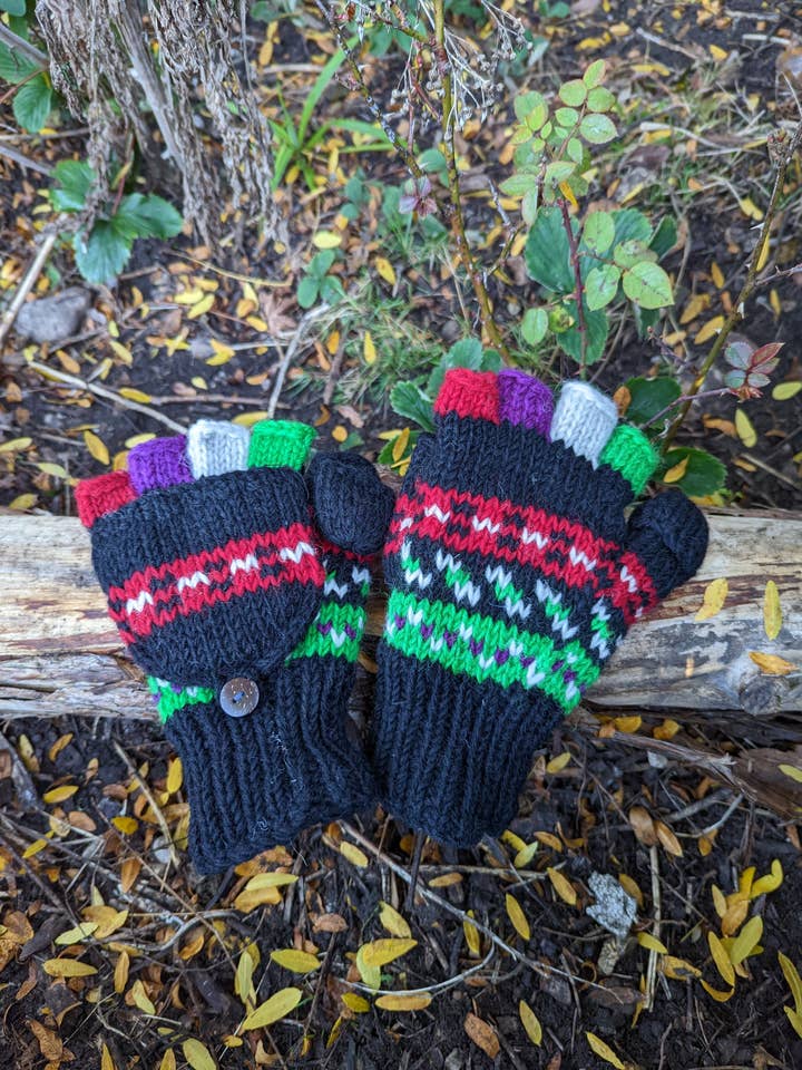 Holly Foldover Mitten / Gloves for wholesale by Cool Trade Winds
