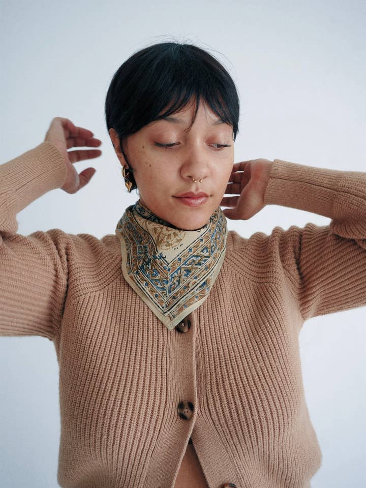 Cotton Rose - Bandana in cotone Kalamkari (KK1457) per la vendita all'ingrosso da parte di White Lotus Fashions