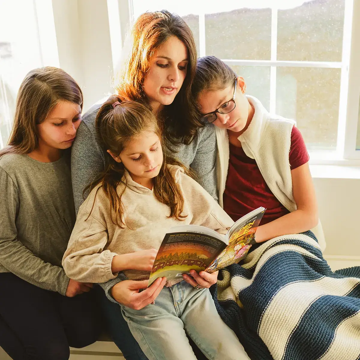 Tuttle Twins - Wholesale Early Reader Book (6-8) - The Tuttle Twins and the Golden Rule3