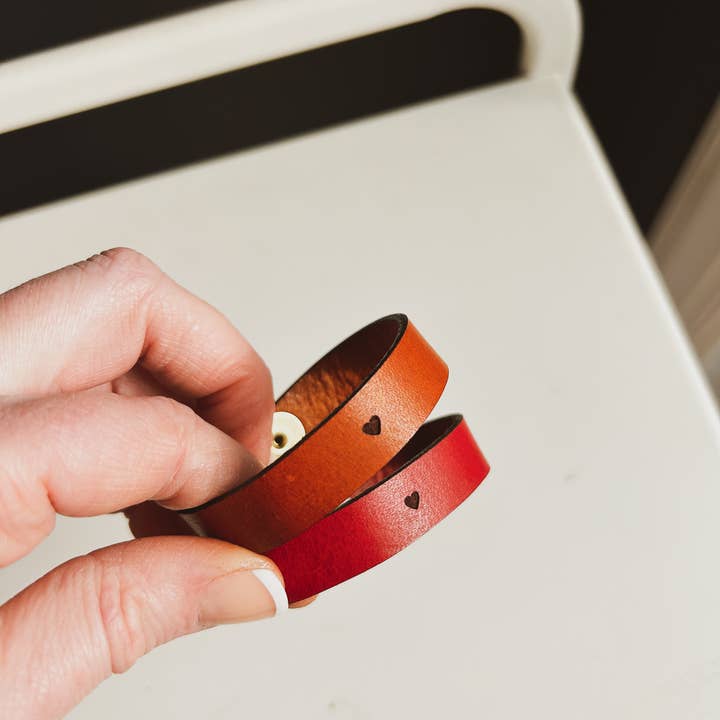 Left Grain - Wholesale Cuff Bracelet - Valentines Heart Leather Cuff Bracelet