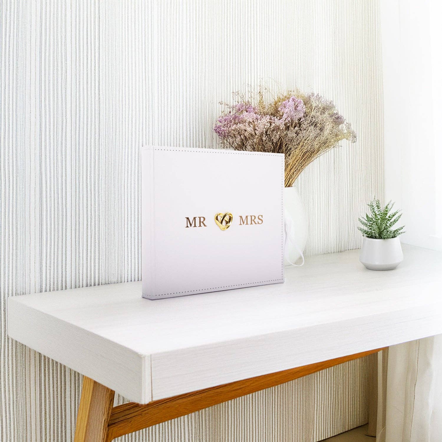 Happy Homewares – wholesale Photo album – Beautiful Ivory Suede Wedding Album Holding 160 4" x 6" Photos with Gold Hearts6