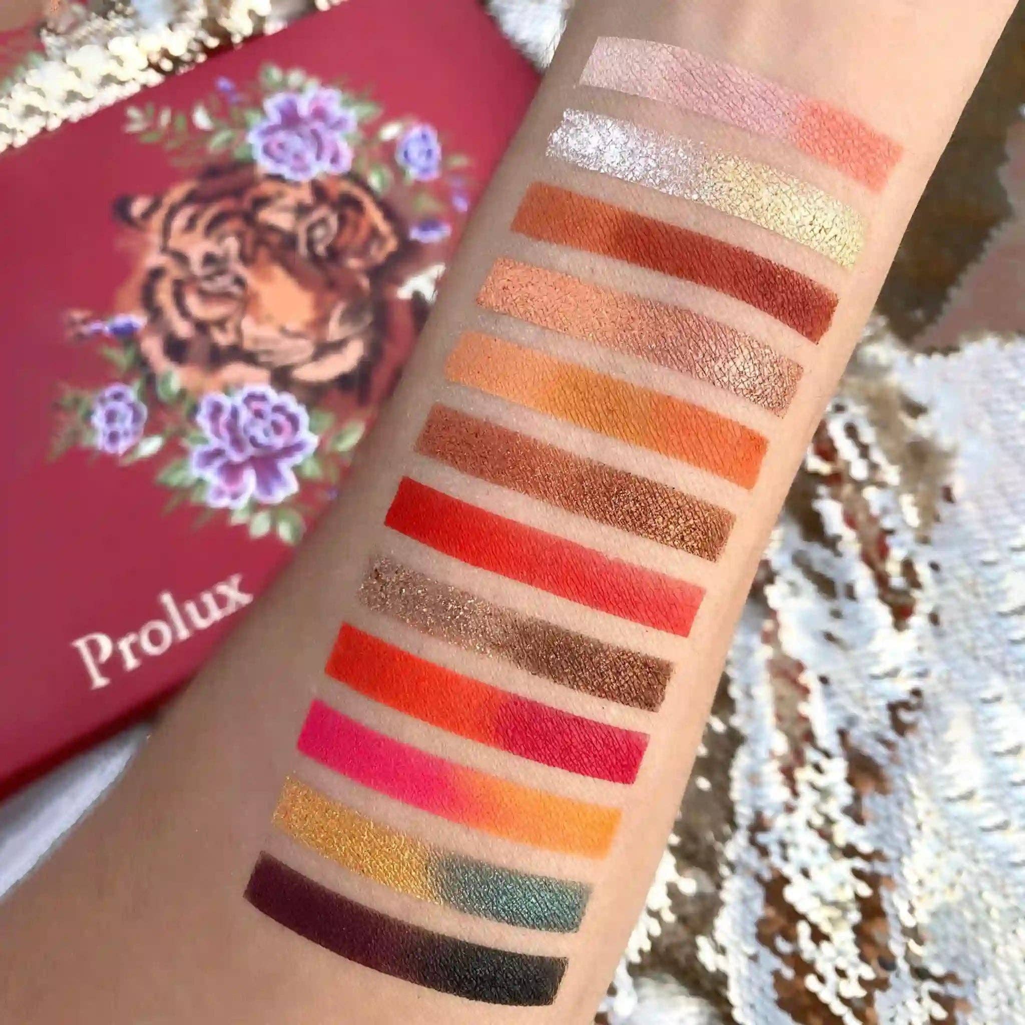 Efon International Corp. – Großhandel Lidschattenpalette – Tiger Eyes - 42 Farbduo-Finish Lidschatten-Make-up-Palette10