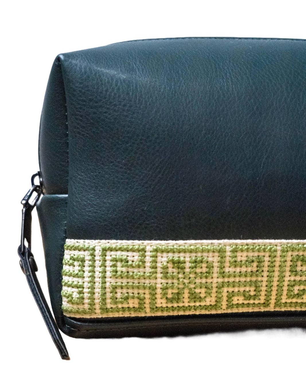 Darzah - Wholesale Toiletry Bag - Women's - Travel Kit - Green1