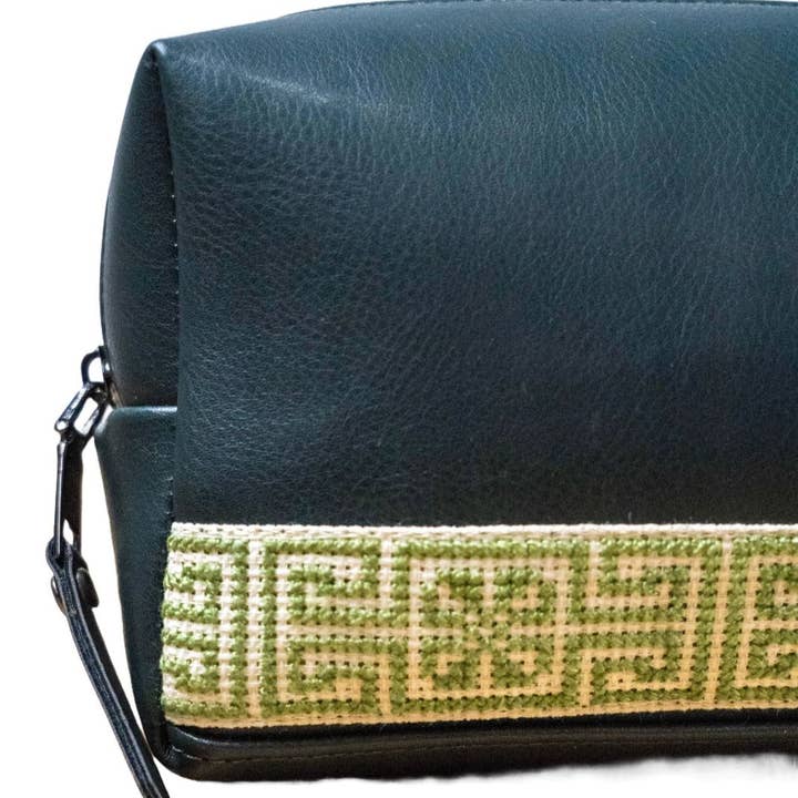 Darzah - Wholesale Toiletry Bag - Women's - Travel Kit - Green1