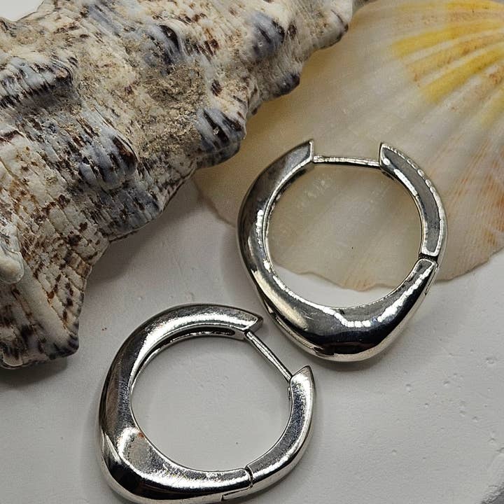 Lila Earrings - Classic Hoop Earrings - Silver/Gold for wholesale by Vie Jewelry