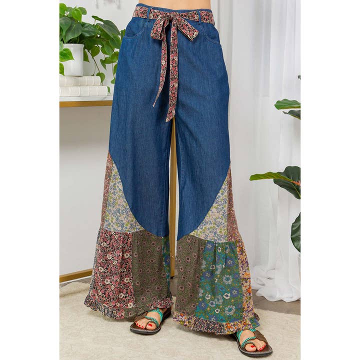 Young Threads - Vendita all'ingrosso Pantalone - Donna - Pantaloni a zampa di elefante in denim tinto a pezzi con patchwork stampato, stile boho3