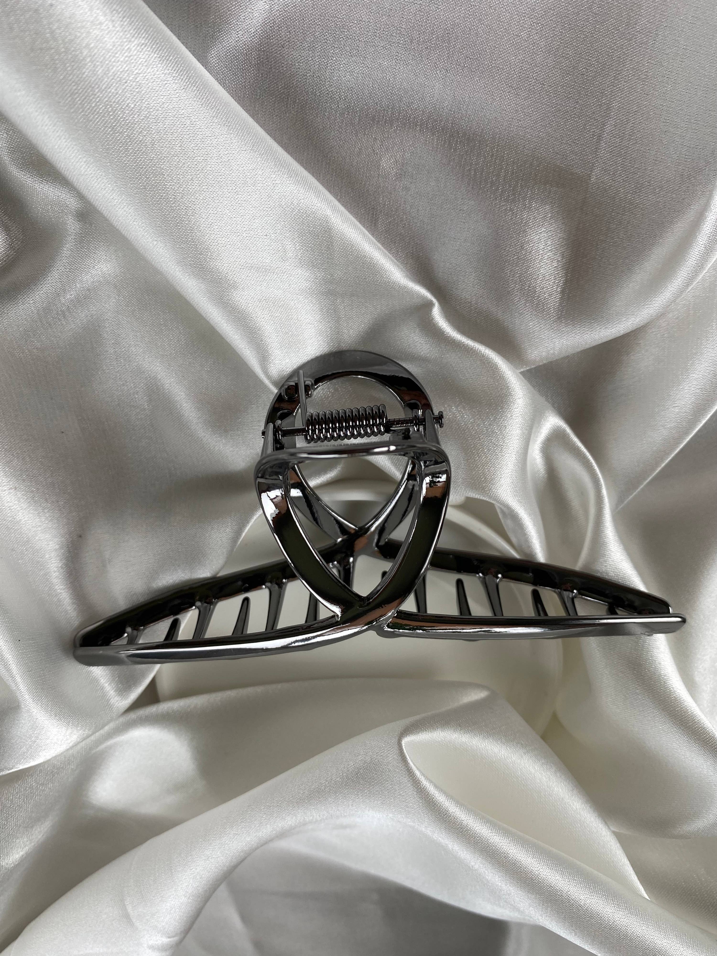 LadyJuneAccessories - Wholesale Hair Clip - Women's - Large Hollow Twisted Hair Claw Clip, Thick Hair4