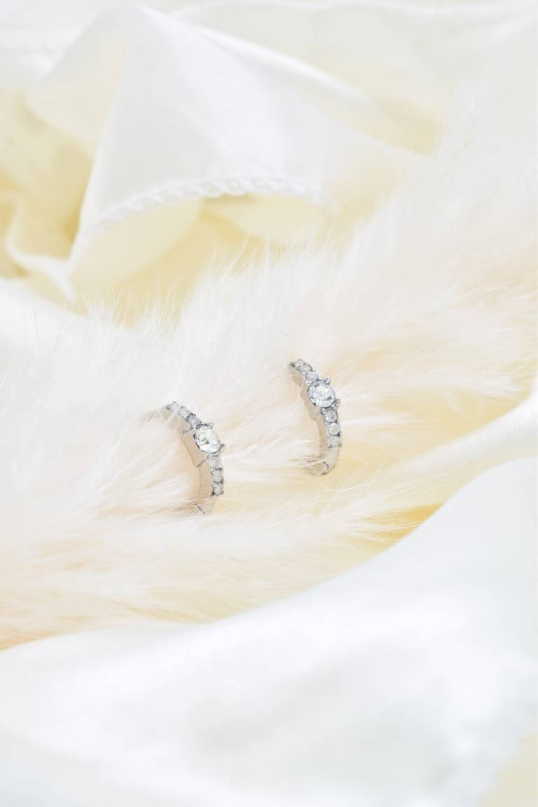 Kapyco - Wholesale Huggie Earrings - Mini Creole Rhinestone in Stainless Steel - BO1004114