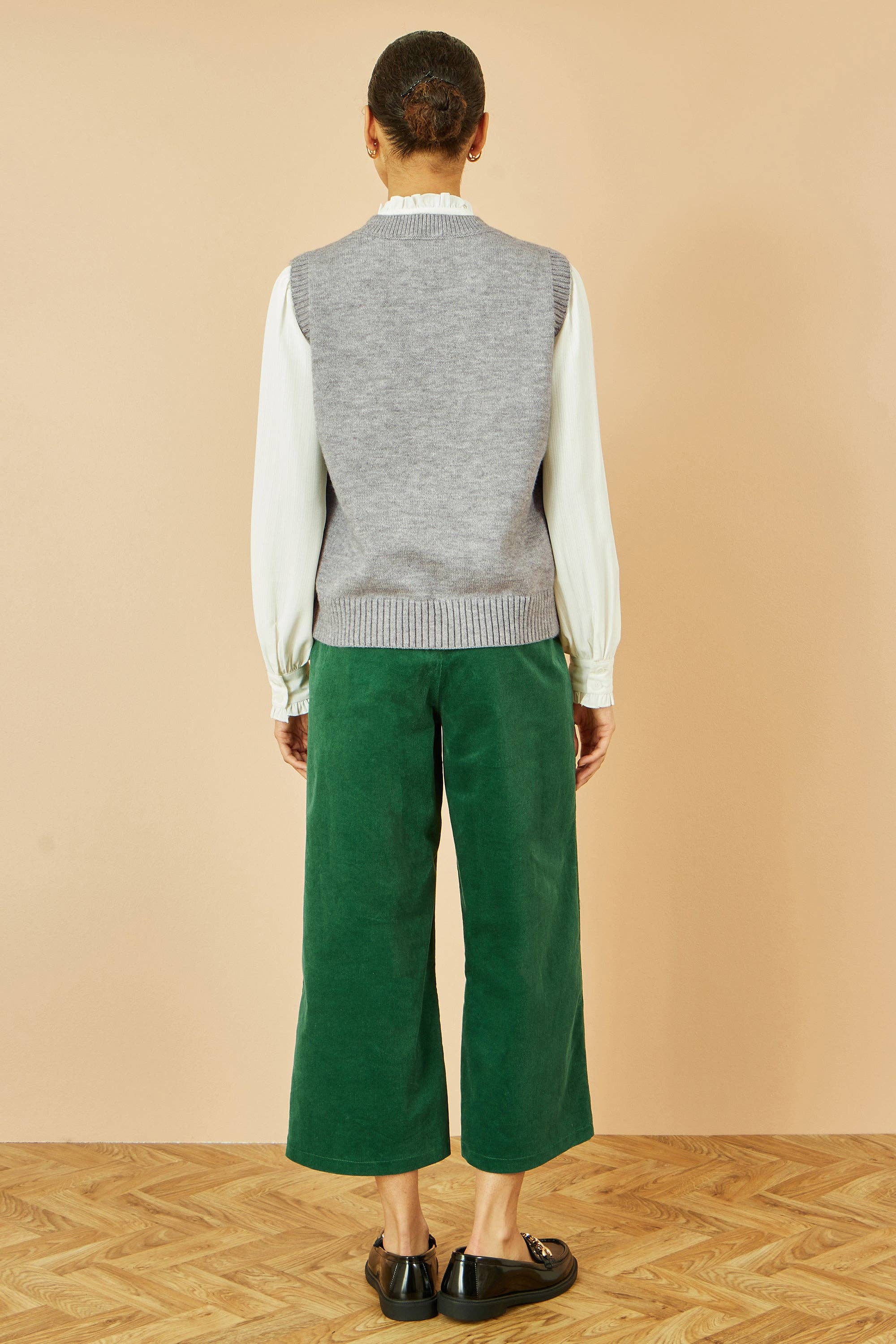 Gris Gilet sans manches tricoté à fleurs gris Yumi en vente sur Faire3