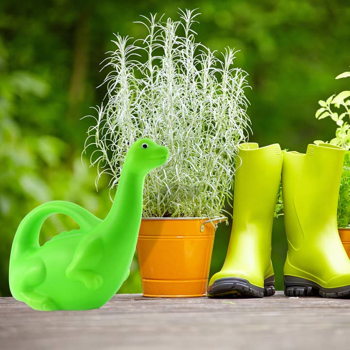 Kurated Korner – Großhandel Gießkannen – Cornucopia Elefanten- und Dinosaurier-Gießkannen Set aus 2 Stück