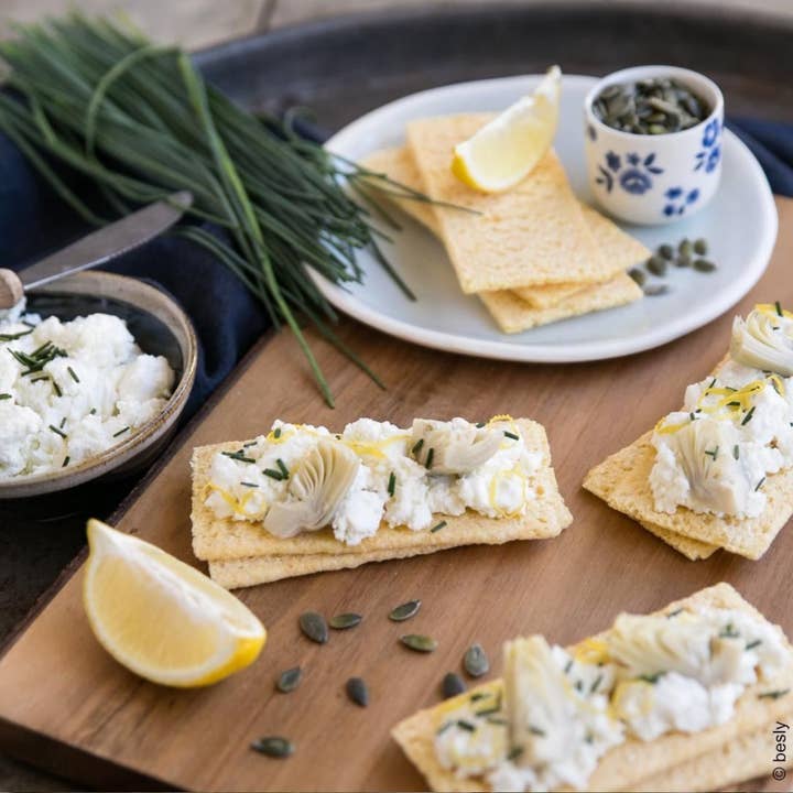 Gourmet Food Solutions, Inc. - Wholesale Crackers - Gluten Free Crackers - Ancient Grain "Le Pain des Fleurs"