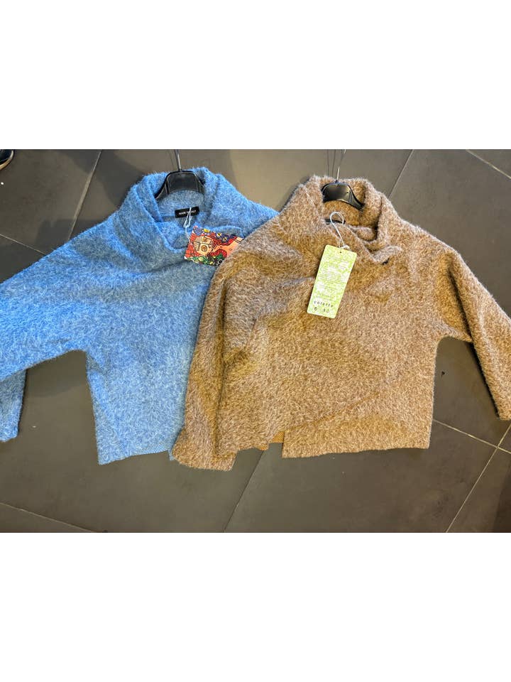 la maison des fibres naturelles - Wholesale Varsity/Baseball Jacket - Women's - kimono style jacket 09663 90% polyester 10% wool14