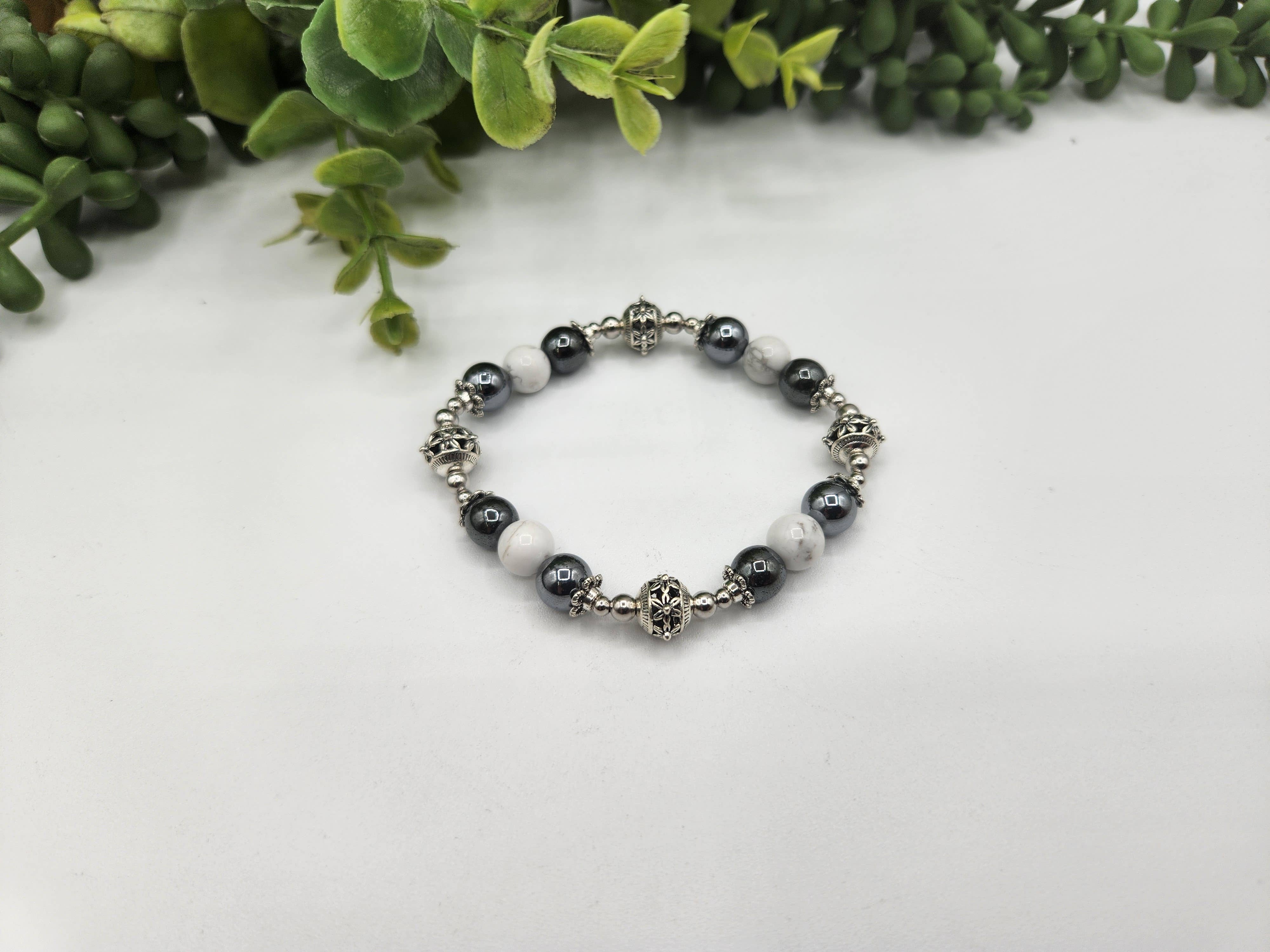 Meraki Gemstones - Wholesale Beaded Bracelet - PAIN RELIEF - White Howlite/Hematite/Terahertz Bracelet 7.5"4