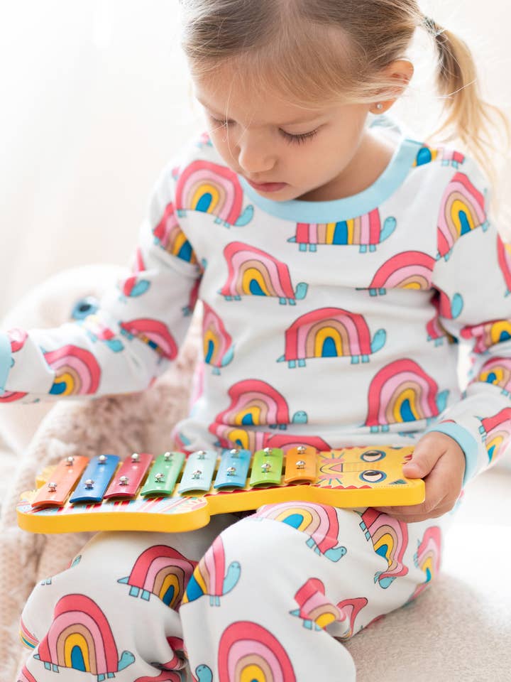 Organic Cotton Avery T-Shirt - Rainbow Turtle for wholesale by Ameelo