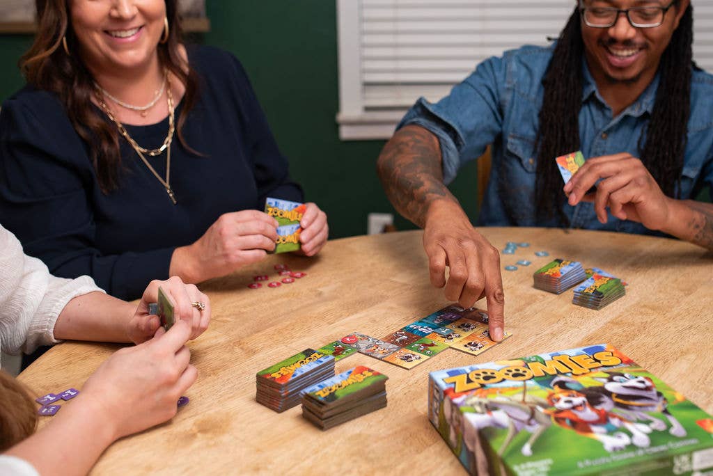 Fireside Games – Jogo de tabuleiro por atacado – Zoomies - Jogo de Tabuleiro Estratégico com Tema de Cachorros9